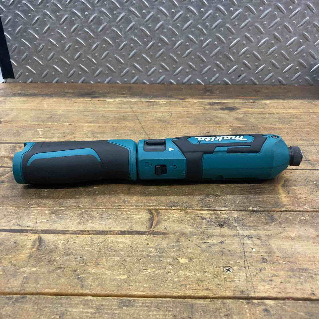 ★マキタ(makita) コードレスペンインパクトドライバー TD022DSHX【所沢店】