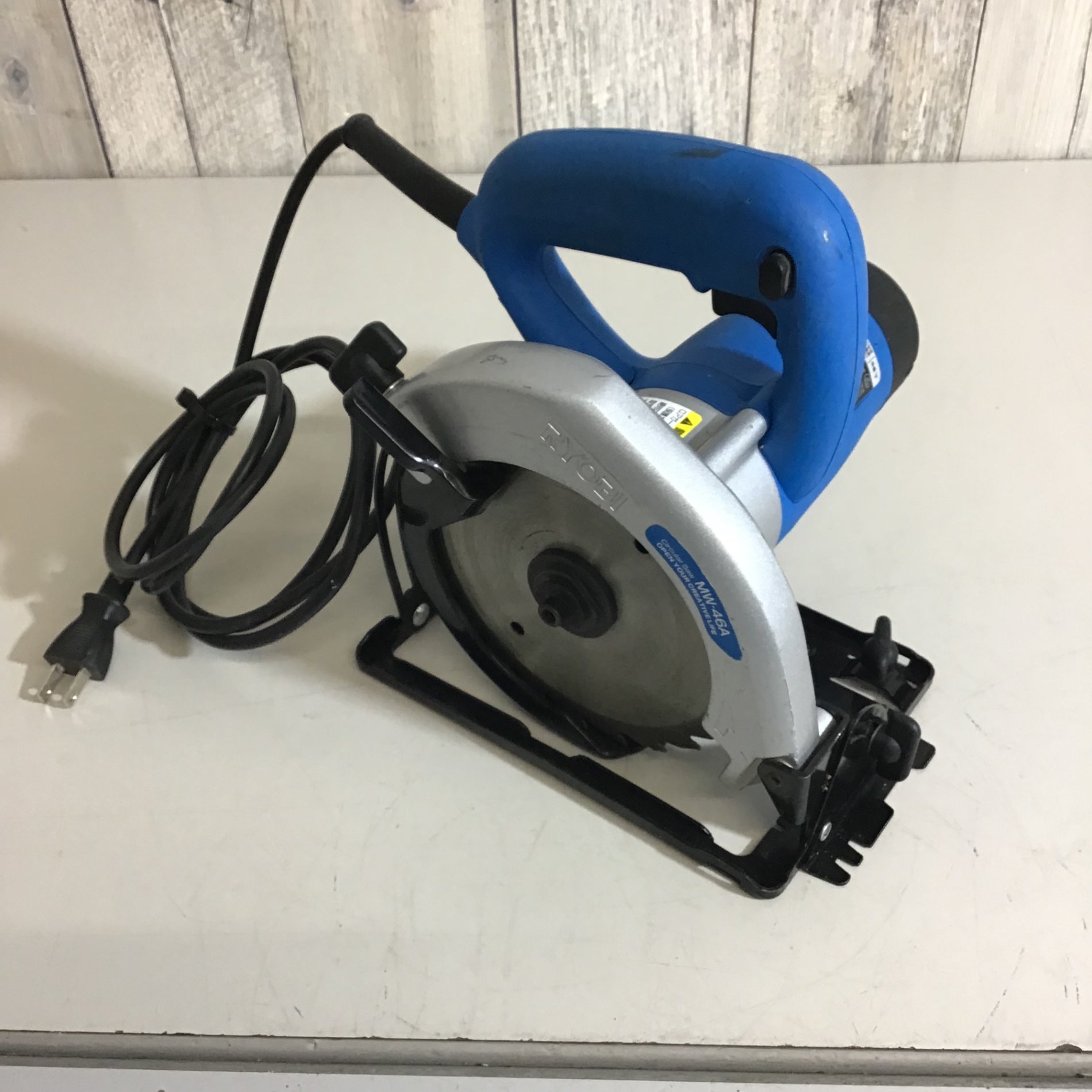 RYOBI 丸ノコ MW-46A 147mm