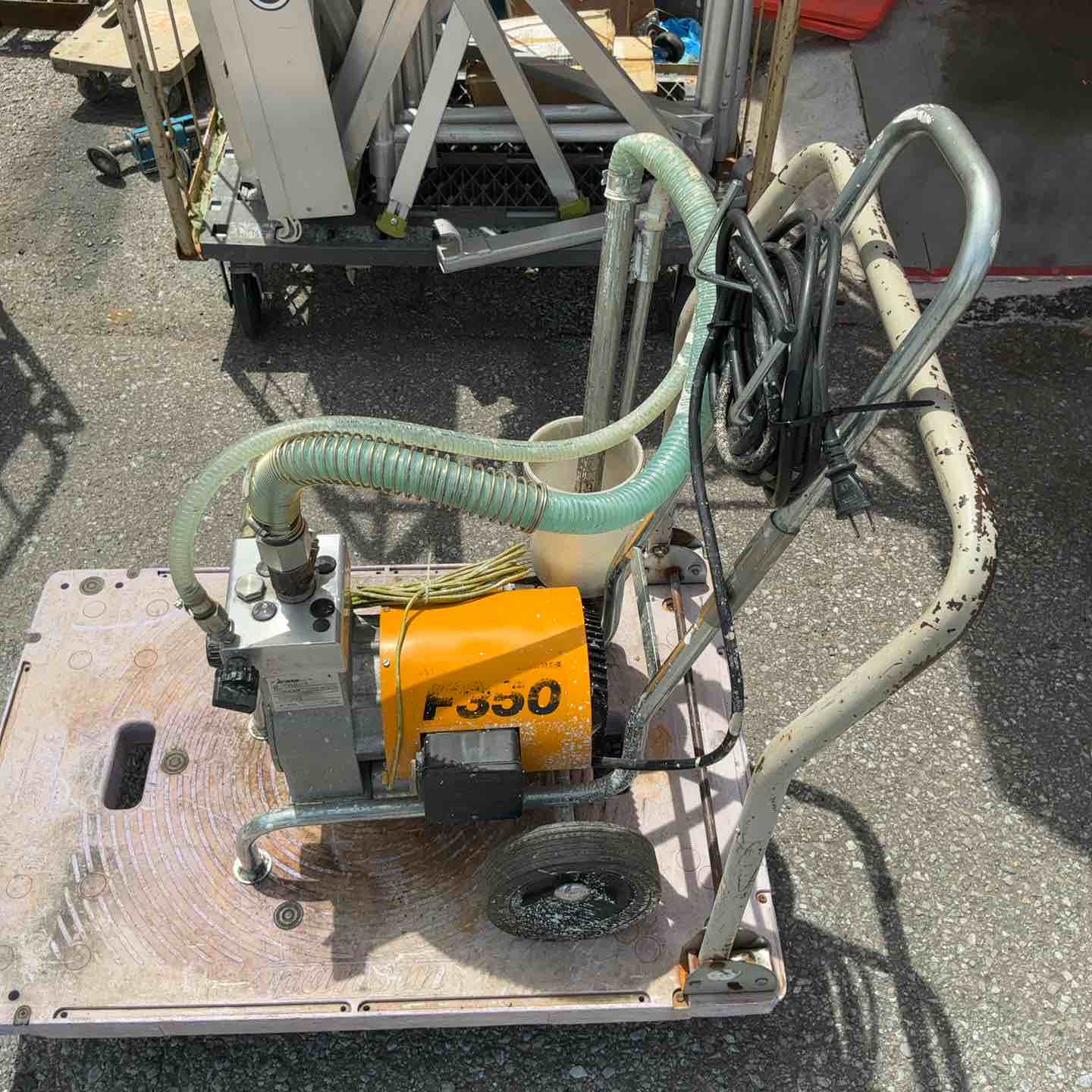 ワグナー エアレス塗装機 F350 中古品