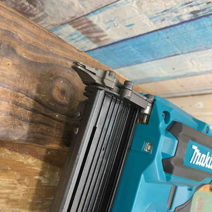 ★マキタ(makita) コードレスフィニッシュネイラ FN001GZK【柏店】