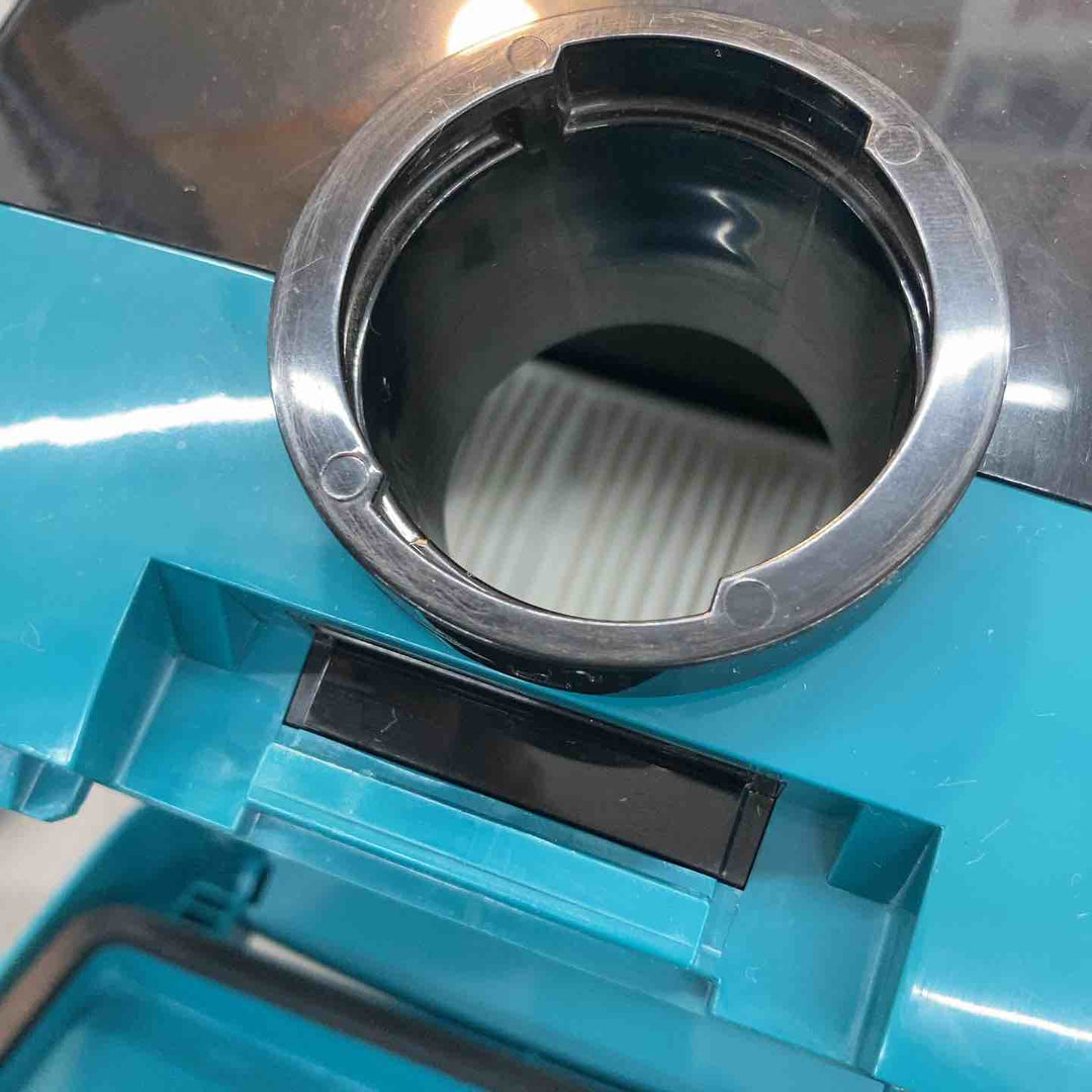 【中古】マキタ(makita) コードレス背負い集じん機 VC260DZ【所沢店】