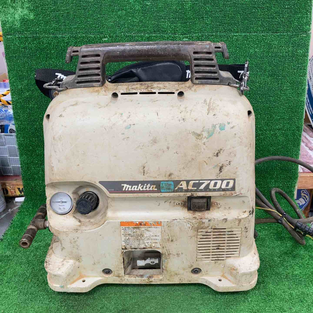 ★マキタ(makita) エアコンプレッサー AC700【川崎店】