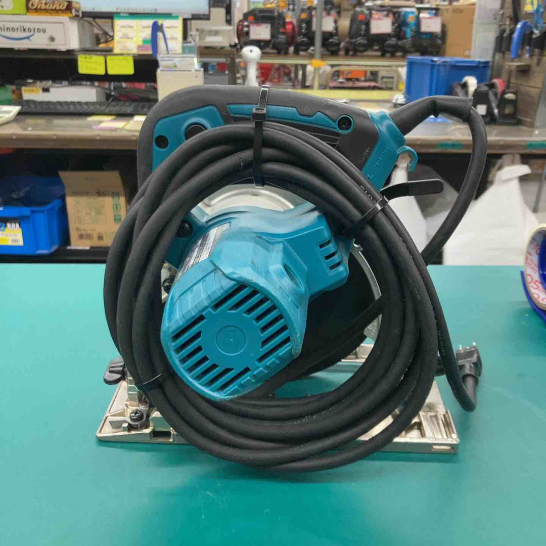 ★マキタ(makita) 電気マルノコ HS6301　ブレーキの効き弱め　本体のみ【戸田店】