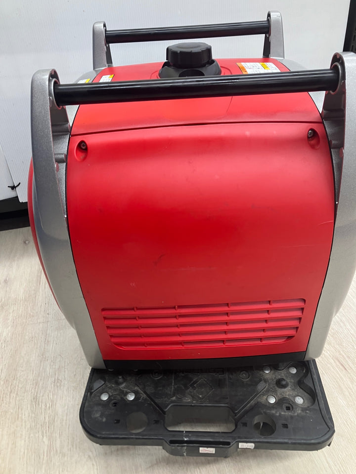 【店頭受取り限定】★新ダイワ(Shindaiwa) インバーター発電機 IEG2000M-Y　発電定格出力2000Ｗ　【川越店】