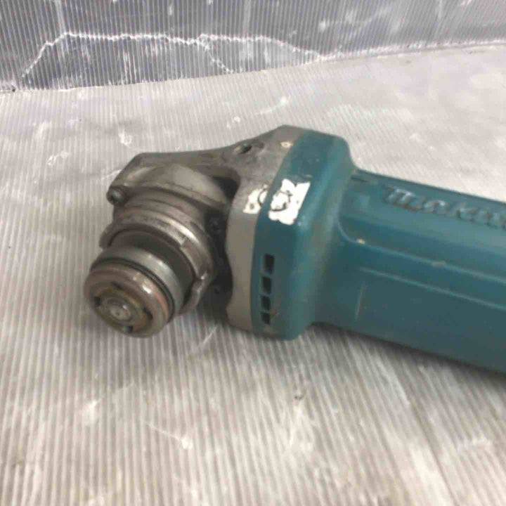☆マキタ(makita) 100mmディスクグラインダ GA4033【草加店】