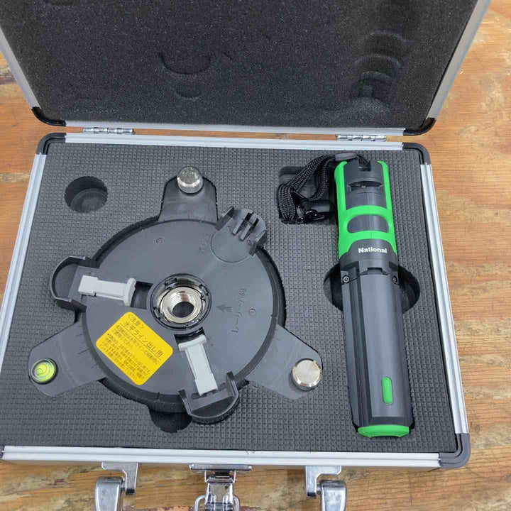 ◇パナソニック(Panasonic) レーザー墨出し器 墨出し名人 十字・地墨 BTL1100G【柏店】