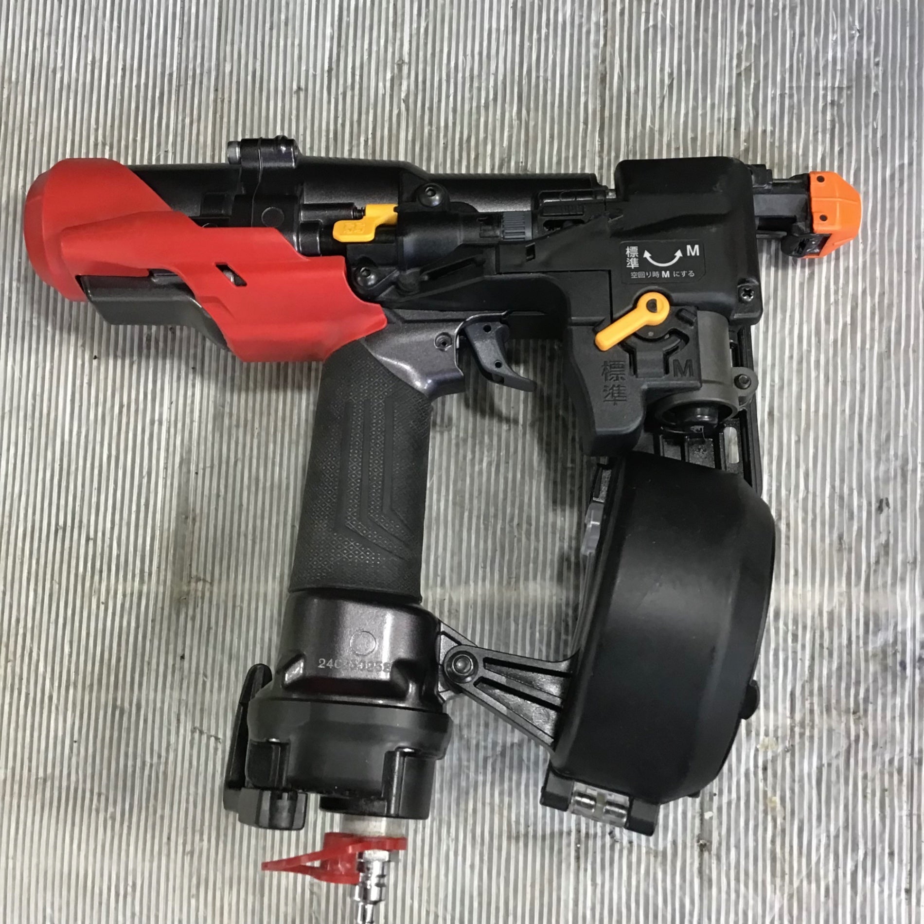 ☆マックス(MAX) 高圧エアネジ打ち機 HV-R41G6(D)-G【草加店 ☆マックス(MAX) 高圧エアネジ打ち機 HV-R41G6(D)-G【草加店