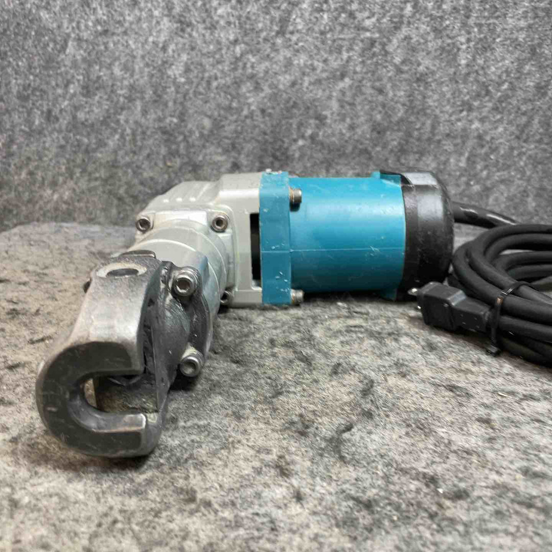 マキタ(makita) 電動ハンマ HM0830【桶川店】
