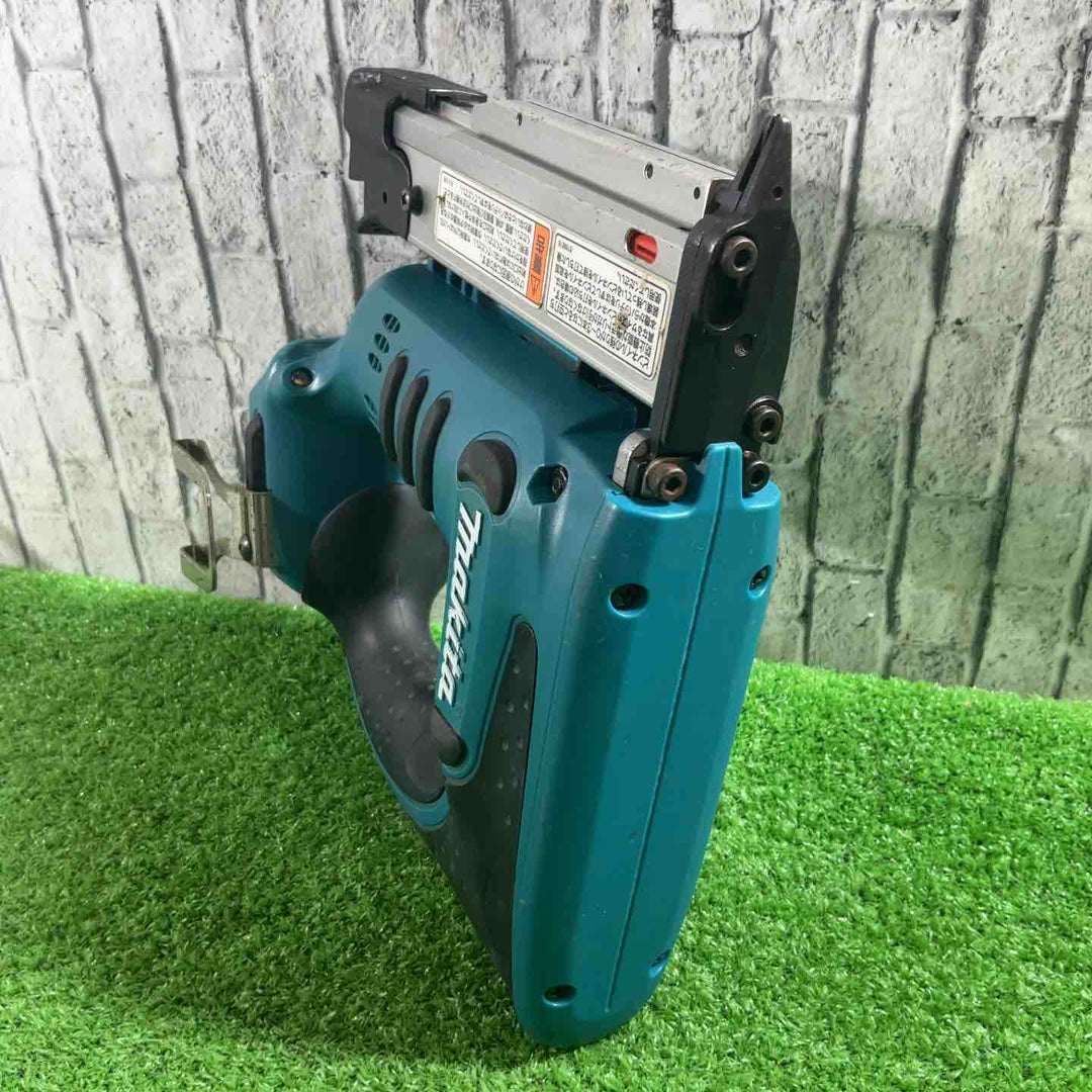 ◇マキタ(makita) コードレスピンタッカ PT350DZ 14.4Ｖ 動作確認済【川口店】