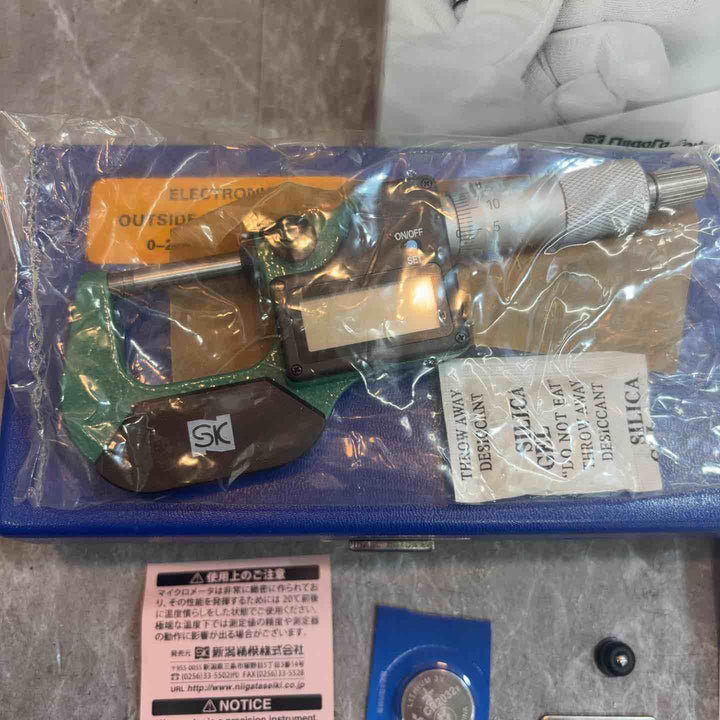 ◇新潟精機 デジタル外側マイクロメーター QEM133-25D【八潮店】