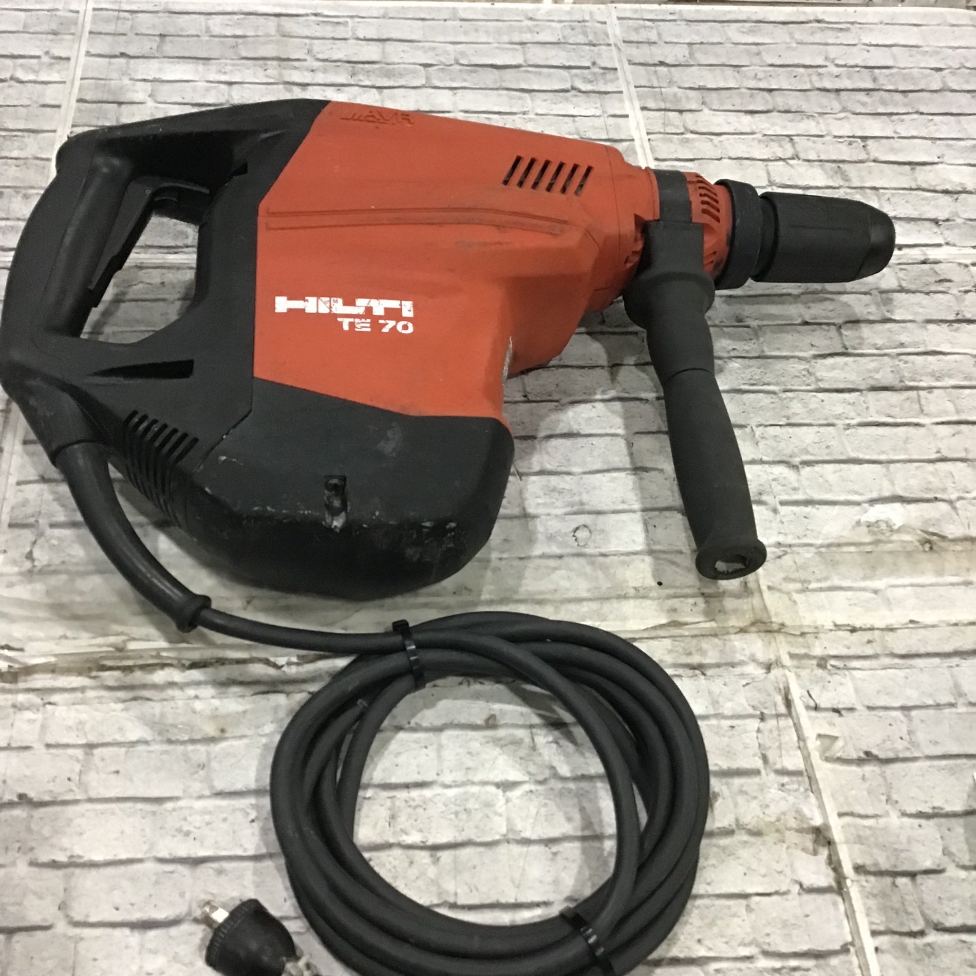 ヒルティ(HILTI) ハンマドリル TE70-D/AVR【川口店】 – アクトツール ヒルティ(HILTI) ハンマドリル TE70-D/AVR【川口店】 – アクトツール