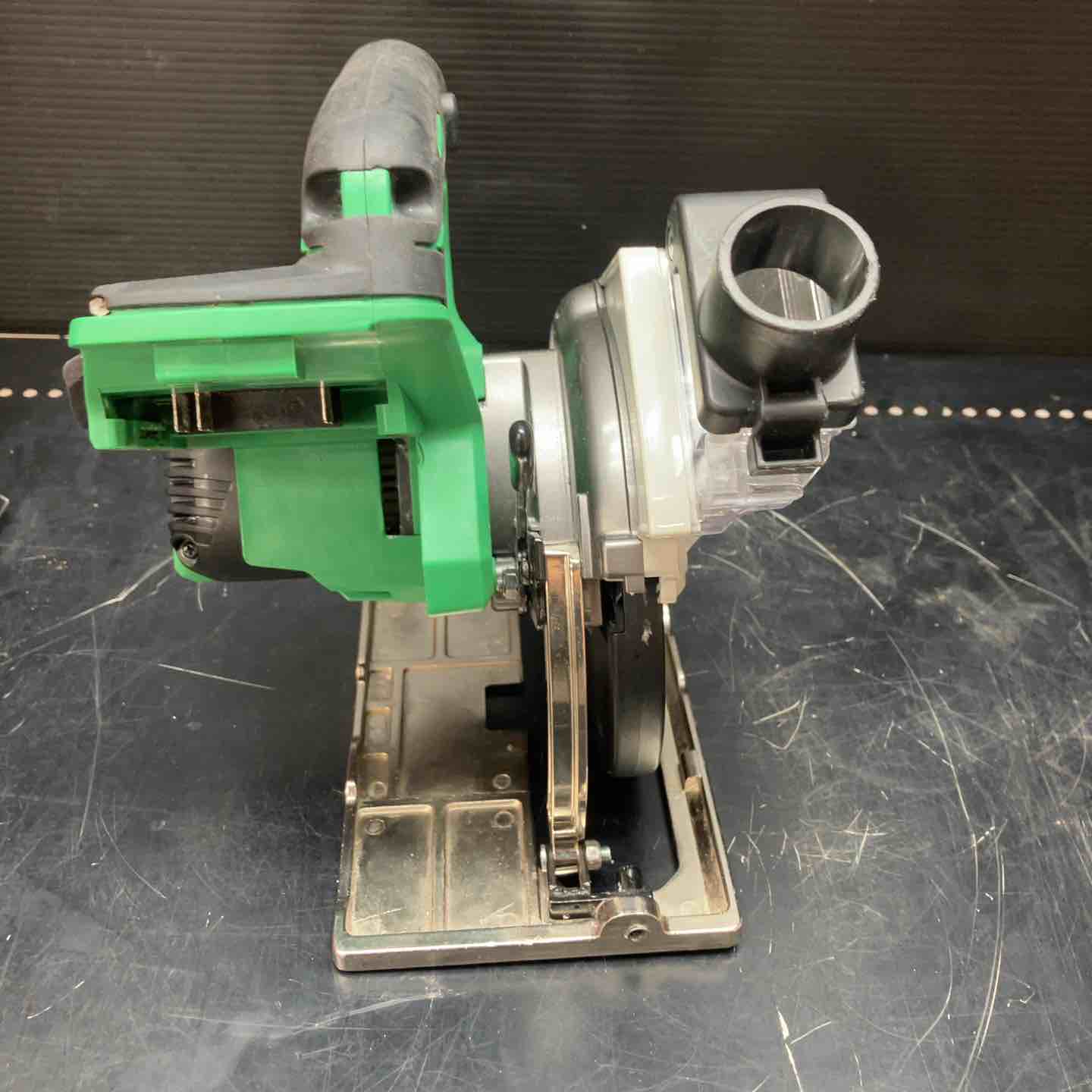 中古品】ハイコーキ(HIKOKI ※旧:日立工機) コードレス集じん丸のこ 中古品】ハイコーキ(HIKOKI ※旧:日立工機) コードレス集じん丸のこ
