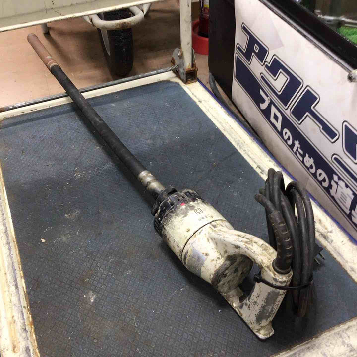 【店頭受取り限定】☆マキタ(makita) コンクリートバイブレーター VR2806A【草加店】