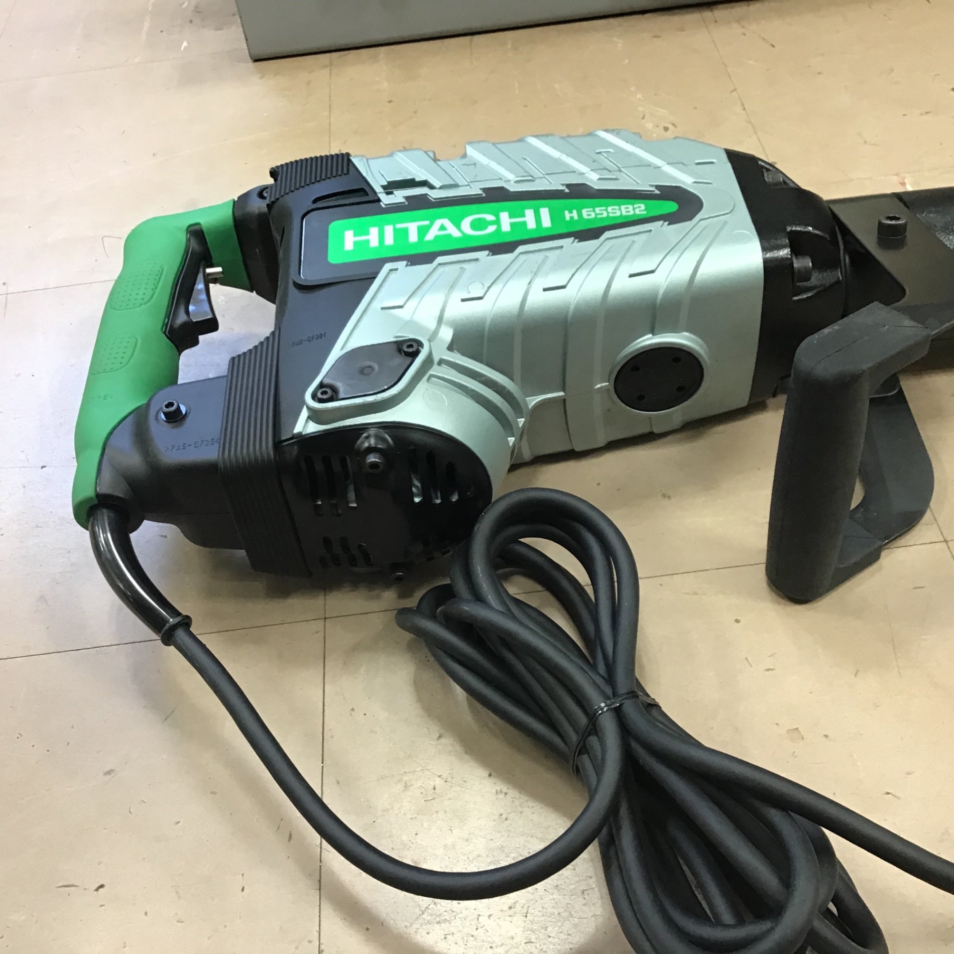☆ハイコーキ(HIKOKI ※旧:日立工機) 電動ハンマ H65SB2【草加店