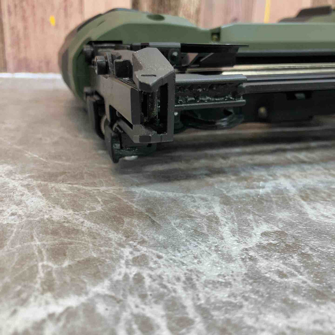 【美品】★ハイコーキ(HIKOKI ※旧:日立工機) コードレスフロアタッカー N3604DM(NNKG)【八潮店】