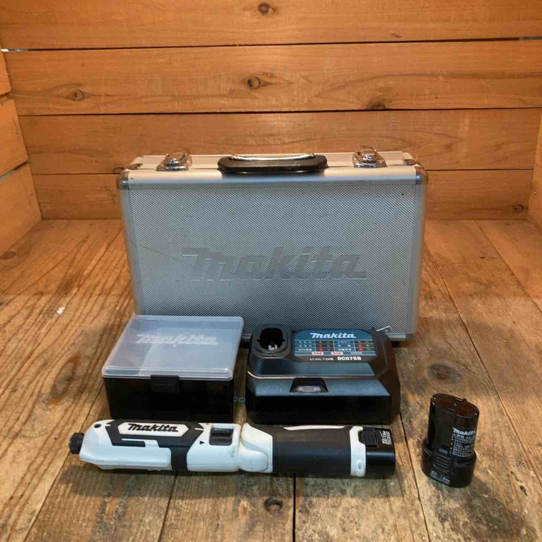【中古品】マキタ(makita) コードレスペンインパクトドライバー TD022DSHXW【所沢店】