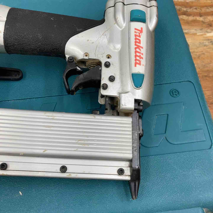 ★マキタ(makita) 常圧ピンネイラ AF351【柏店】