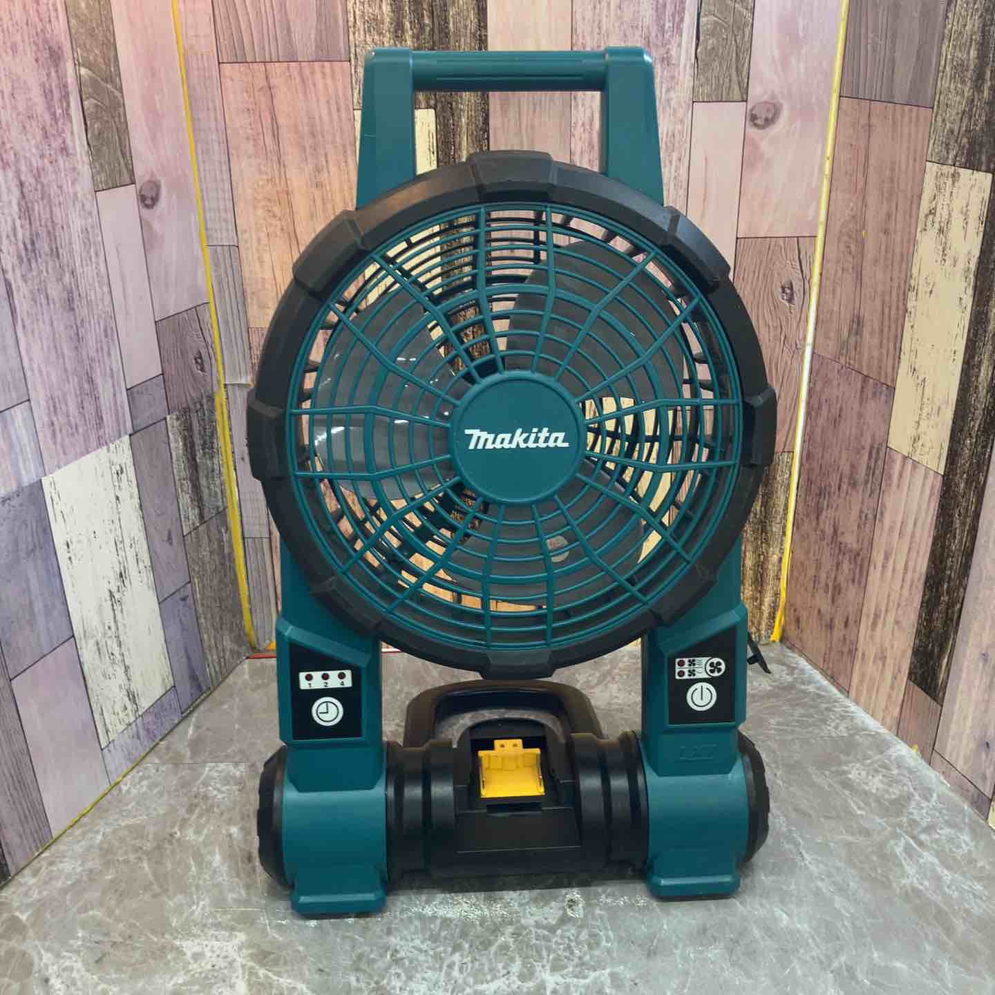 ☆マキタ(makita) コードレスファン CF201DZ【八潮店】 ☆マキタ(makita) コードレスファン CF201DZ【八潮店】 – アクトツール