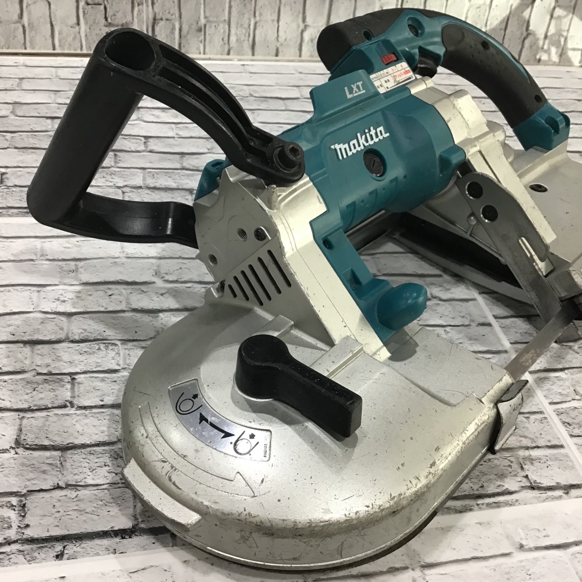 ☆マキタ(makita) コードレスバンドソー PB180DZ【川口店】 – アクト