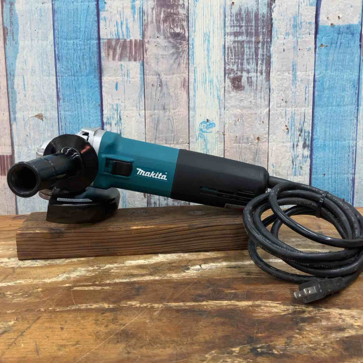 ◇マキタ(makita) 150mm電子ディスクグラインダ 9566CV【柏店】