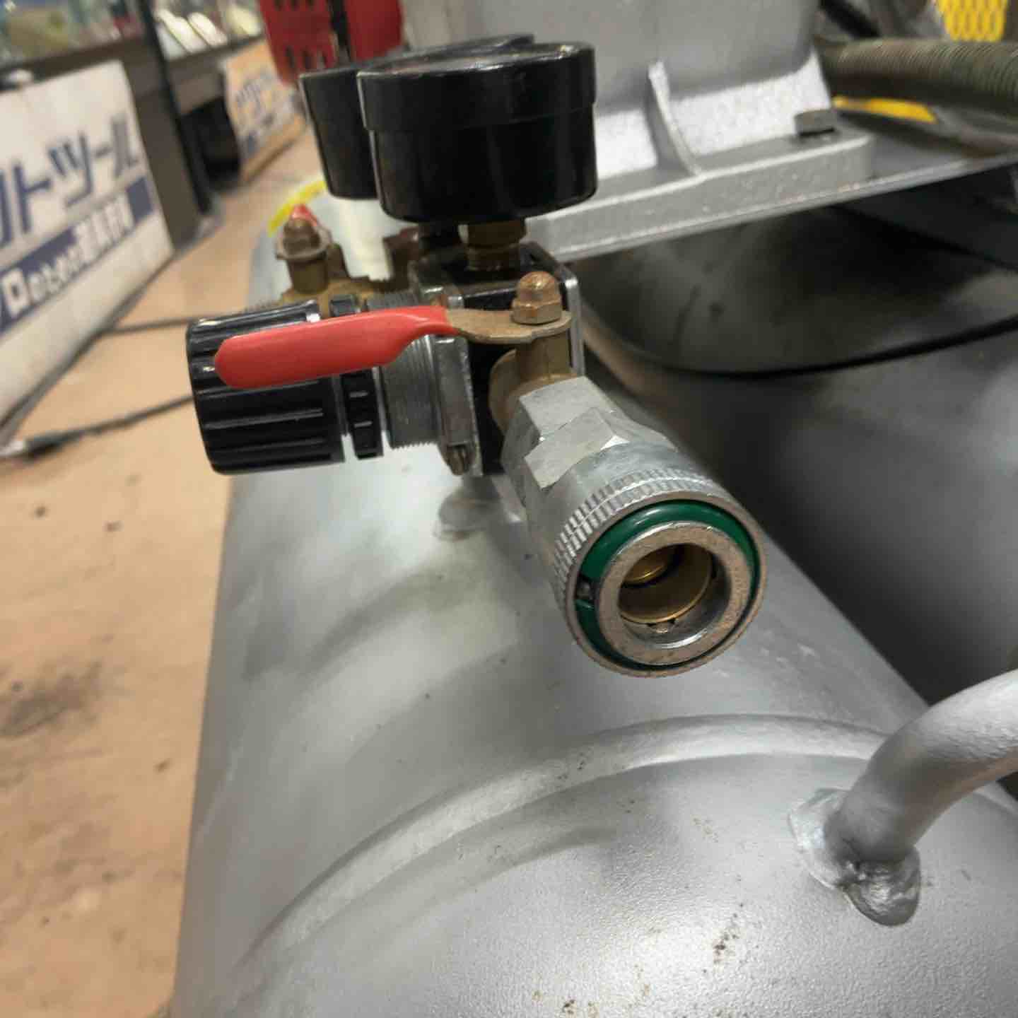 現状渡し　展示品　ナカトミ エンジン式コンプレッサー ECP-163A ガソリン 現状渡し 展示品 ナカトミ エンジン式コンプレッサー ECP-163A