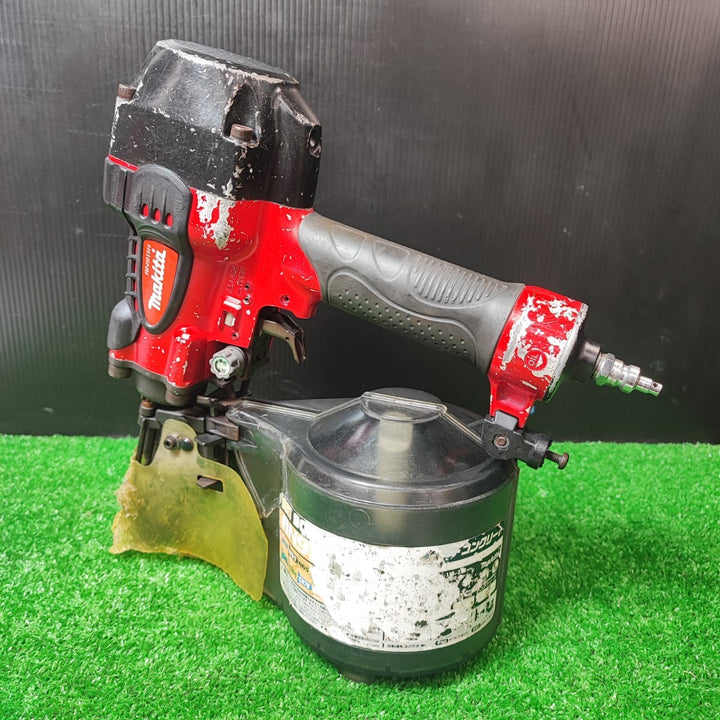 ★マキタ(makita) 高圧エア釘打ち機 AN911H マガジン割れ フック無し【岩槻店】