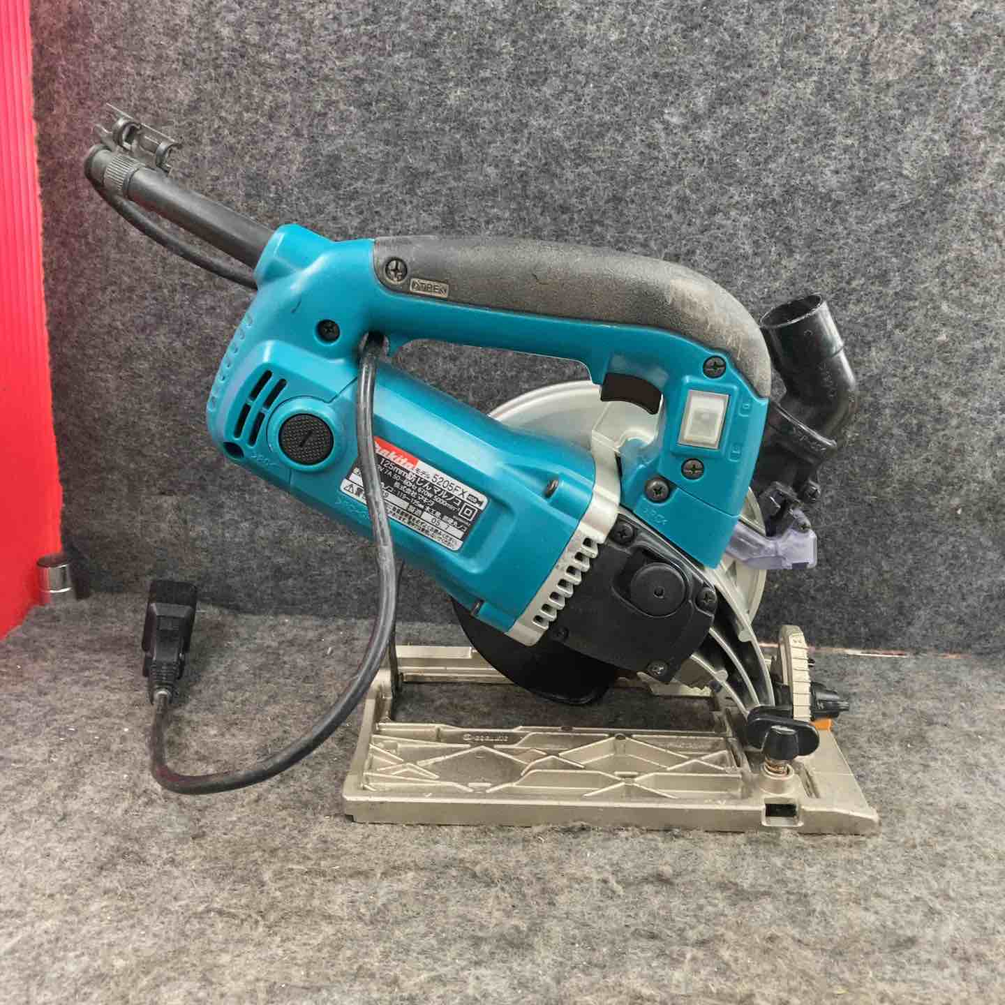 現状品】☆マキタ(makita) 125mm防じん丸のこ 5205FX【鴻巣店
