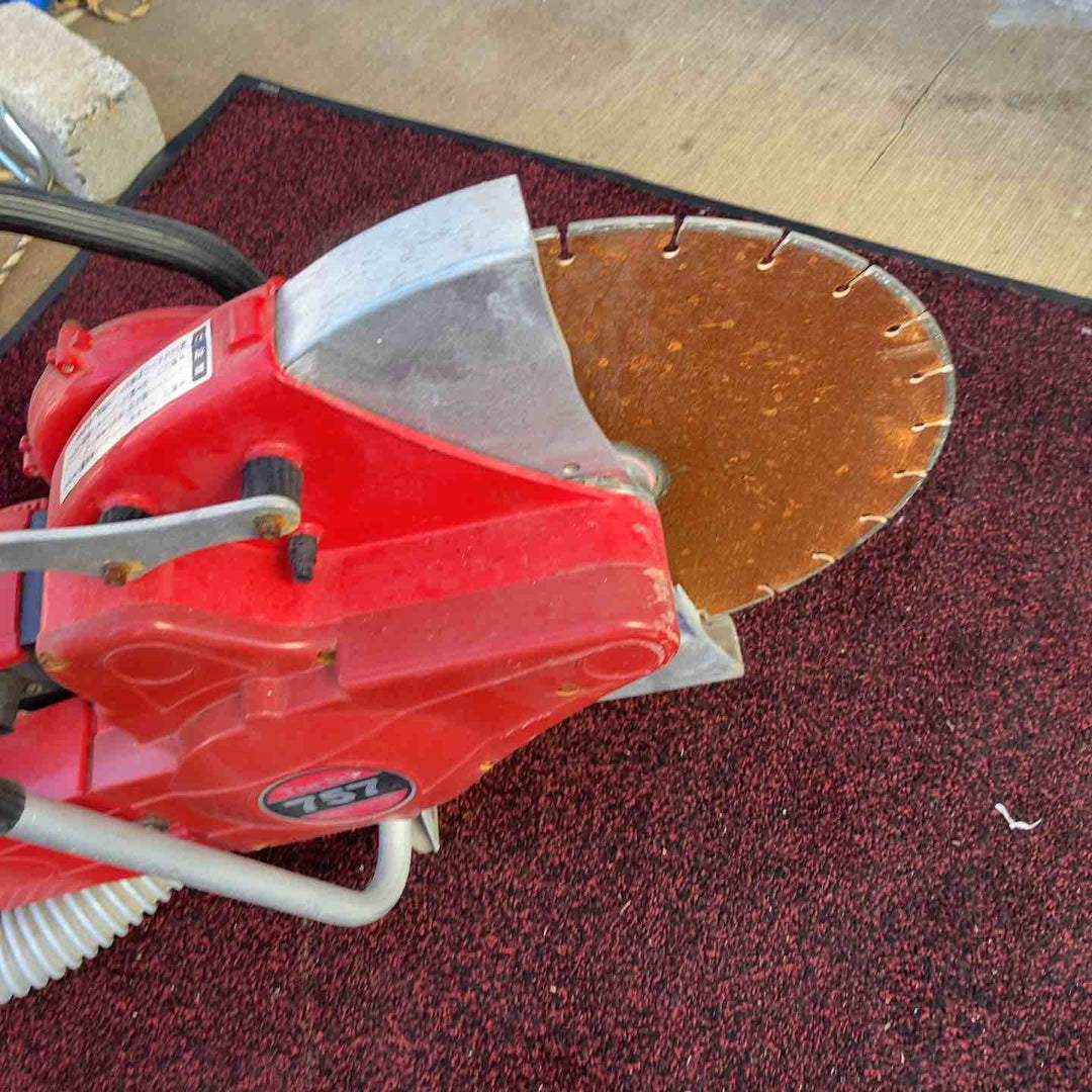 【店頭受取り限定】☆新ダイワ(Shindaiwa) 集塵式エンジンコンクリートカッター ECD757【町田店】