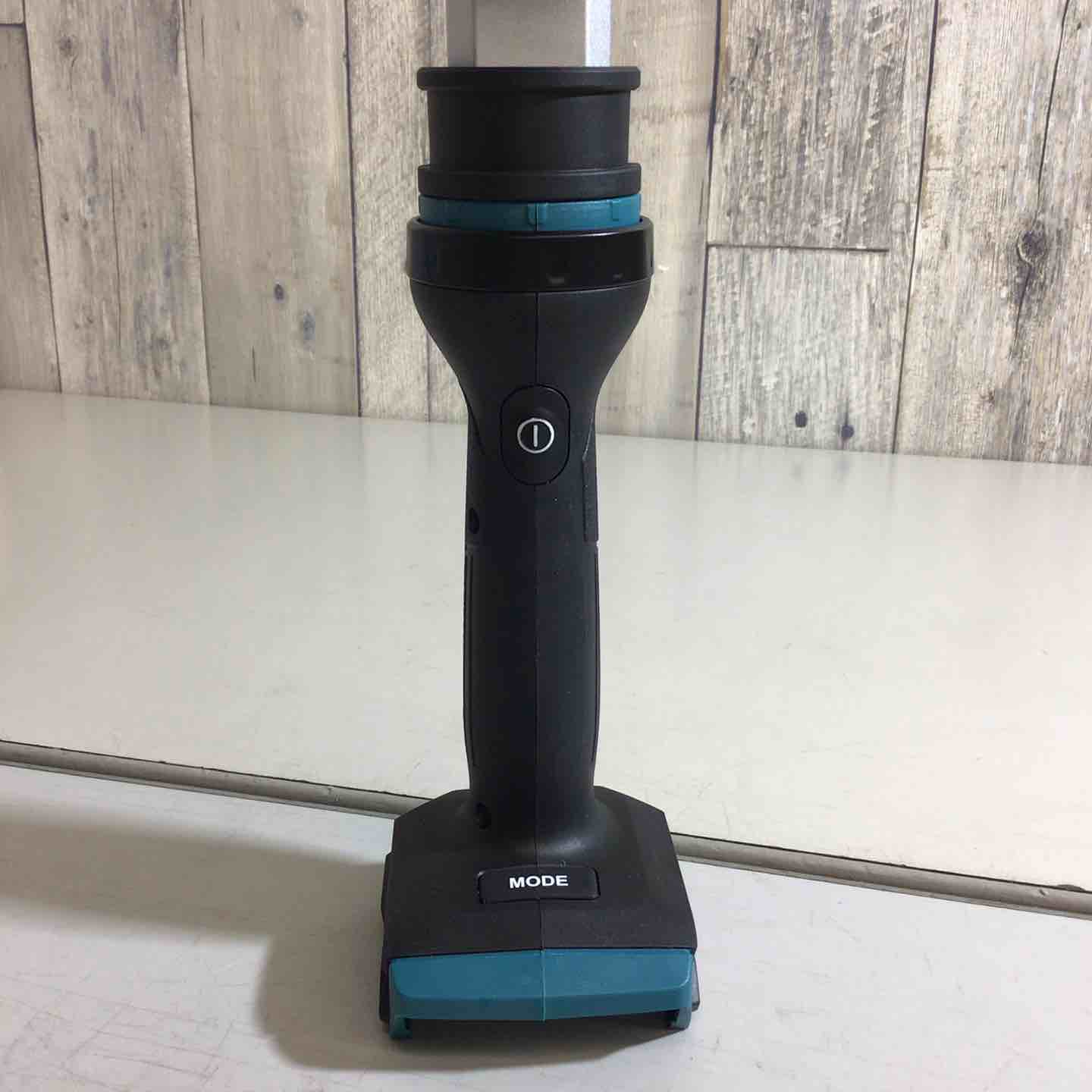 【未使用品】★マキタ makita 40V コードレスLEDライト ML012G　本体のみ 【戸田店】 未使用品】☆マキタ(makita) 40V コードレスLEDライト ML012G 本体のみ