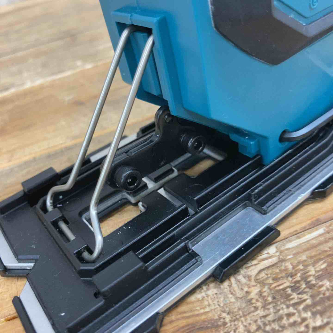 マキタ(makita) コードレスボードカッタ SD180DZ 【東大和店】