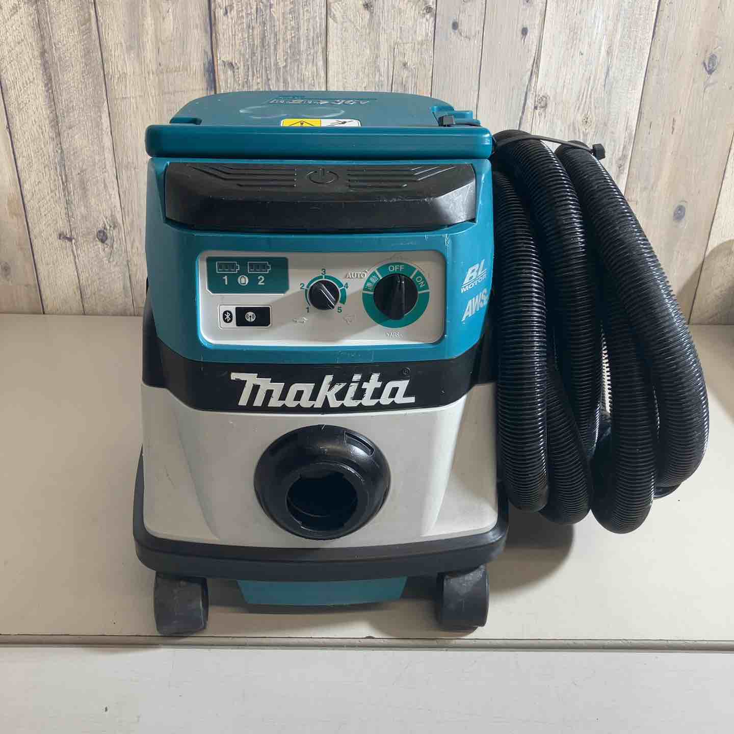 ☆マキタ(makita) 粉じん専用 コードレス集じん機 VC867DZ【戸田 ☆マキタ(makita) 粉じん専用 コードレス集じん機 VC867DZ【戸田
