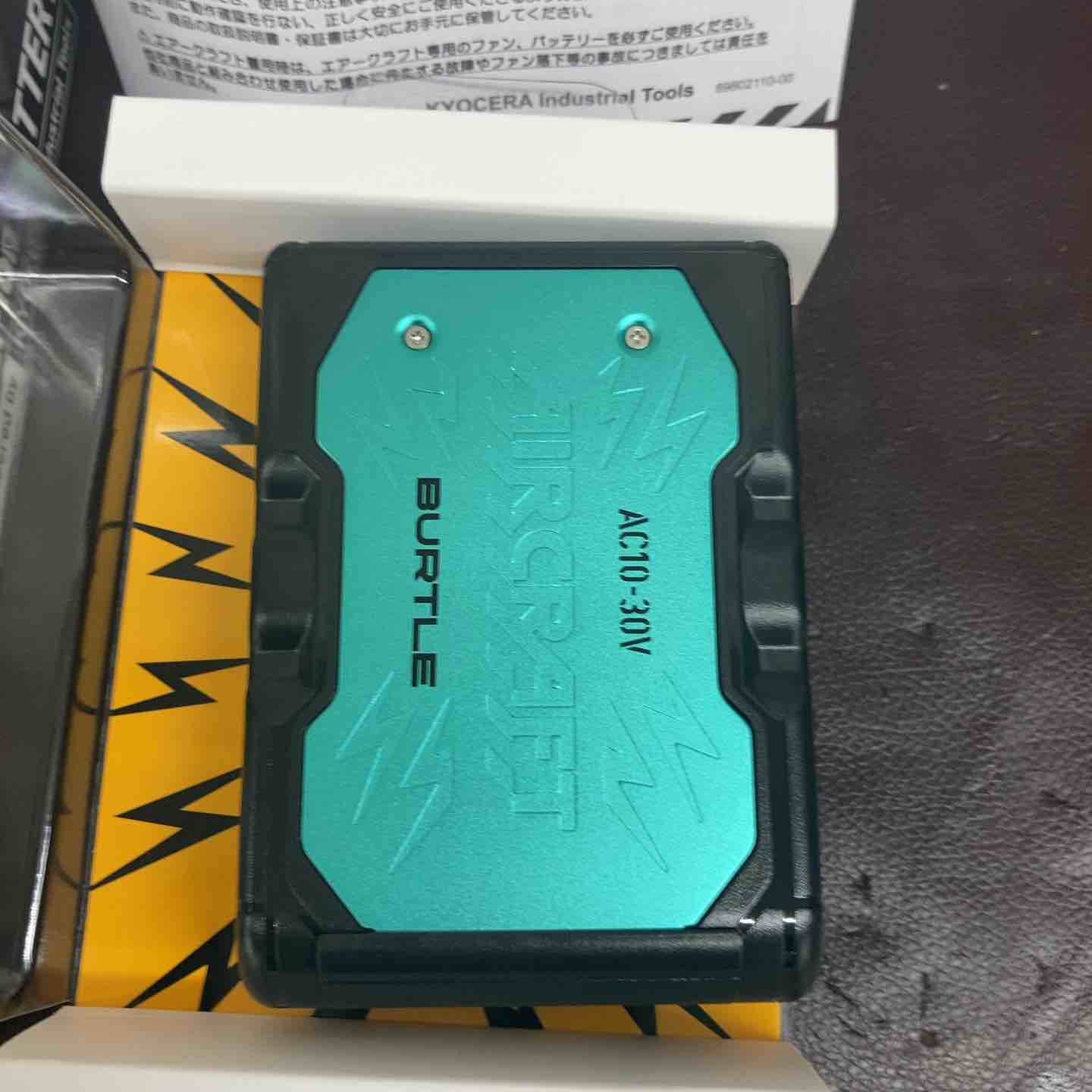 未使用品(店頭展示品)】 バートル(BURTLE) 空調服用ファン&バッテリー