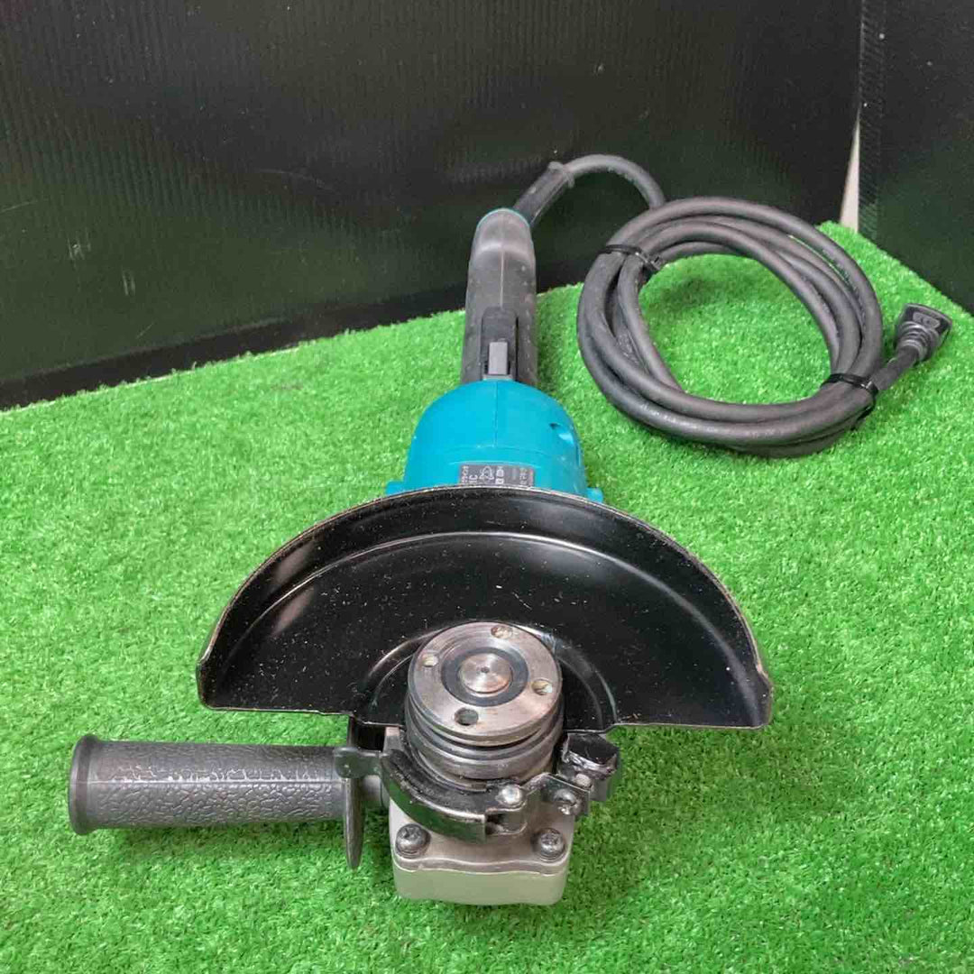 ☆マキタ(makita) 150mm電子ディスクグラインダ GA6021C 150mm 100Ｖモデル【岩槻店】