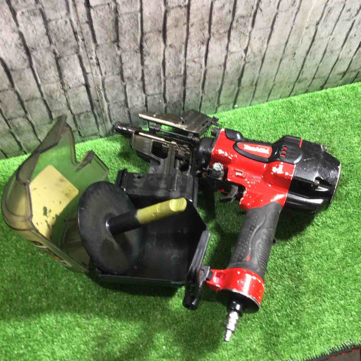 ★マキタ(makita) 高圧エア釘打ち機 AN911H【川口店】