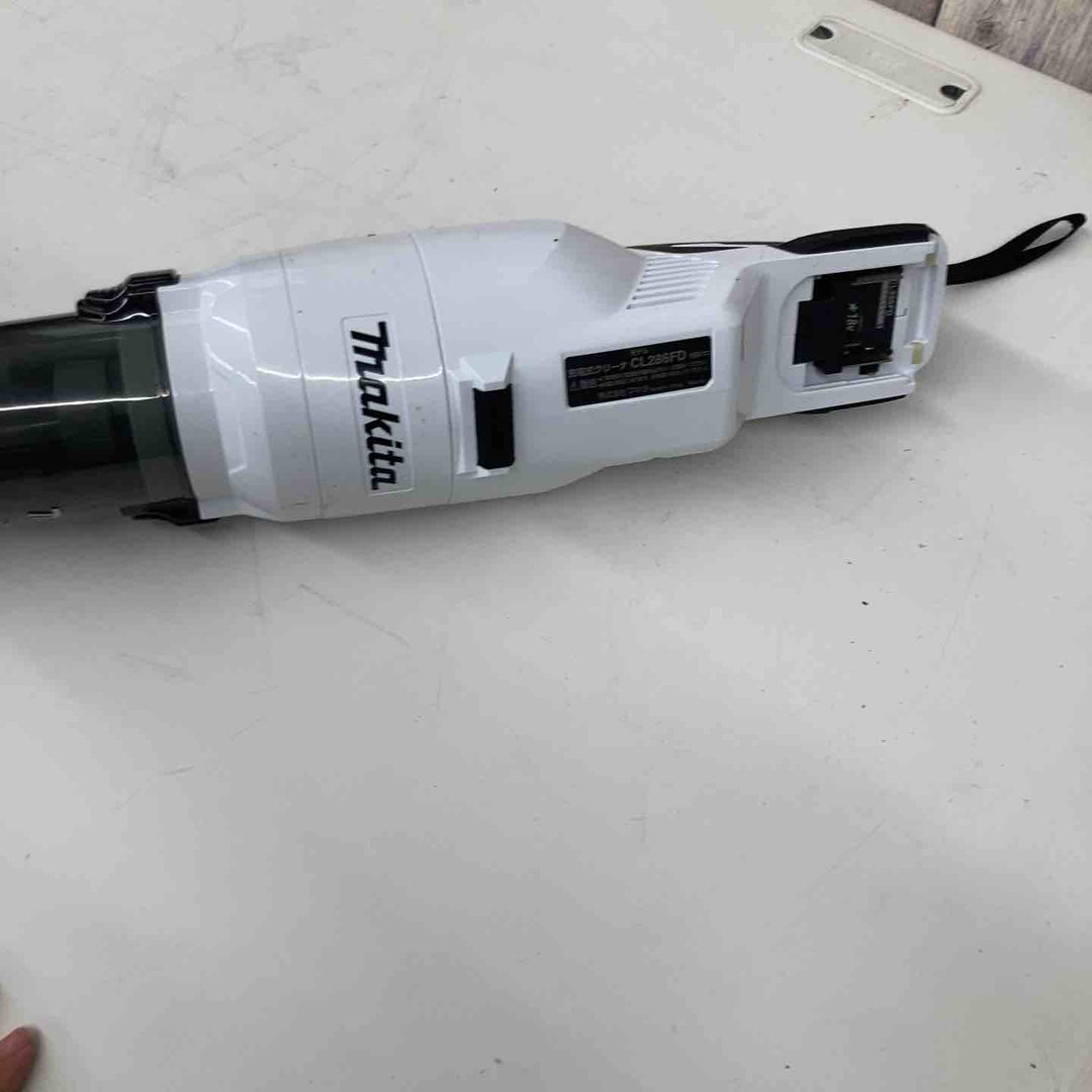 ★マキタ(makita) コードレスクリーナー CL286FDZW　本体のみ　18V対応【戸田店】