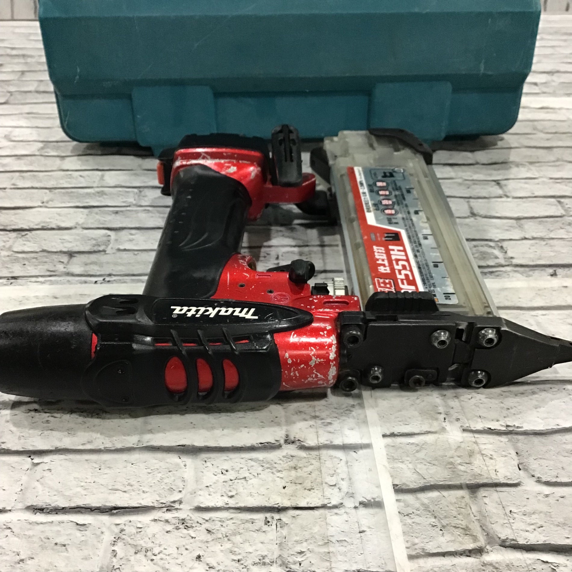 ☆マキタ(makita) 高圧フィニッシュネイラ AF551H【川口店】 – アクト