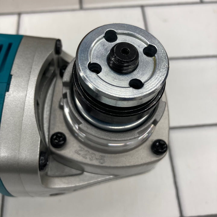 ☆マキタ(makita) 100mmコードレスディスクグラインダ GA404DZN (GA404DN)【所沢店】