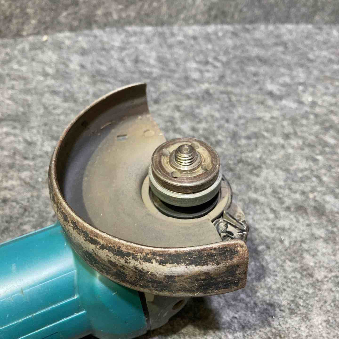 マキタ(makita) ディスクグラインダ 低速高トルク ブレーキ付 100mm 9533BLA【桶川店】