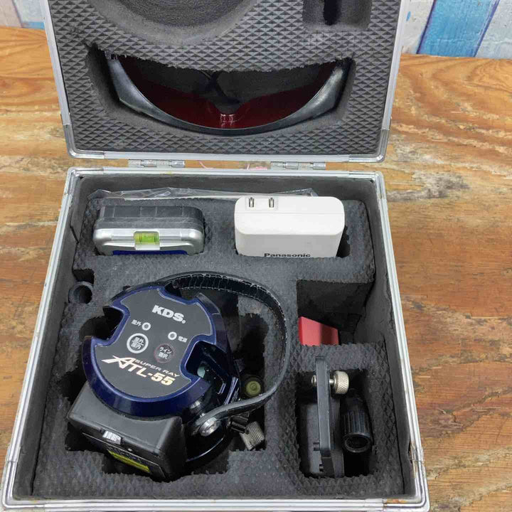◇KDS 垂直/水平ラインレーザー墨出し器 ATL-55【柏店】