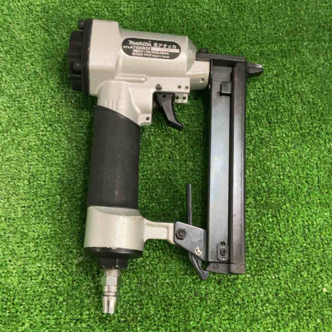 ★マキタ(makita) 常圧エアタッカ AT425BZK【草加店】