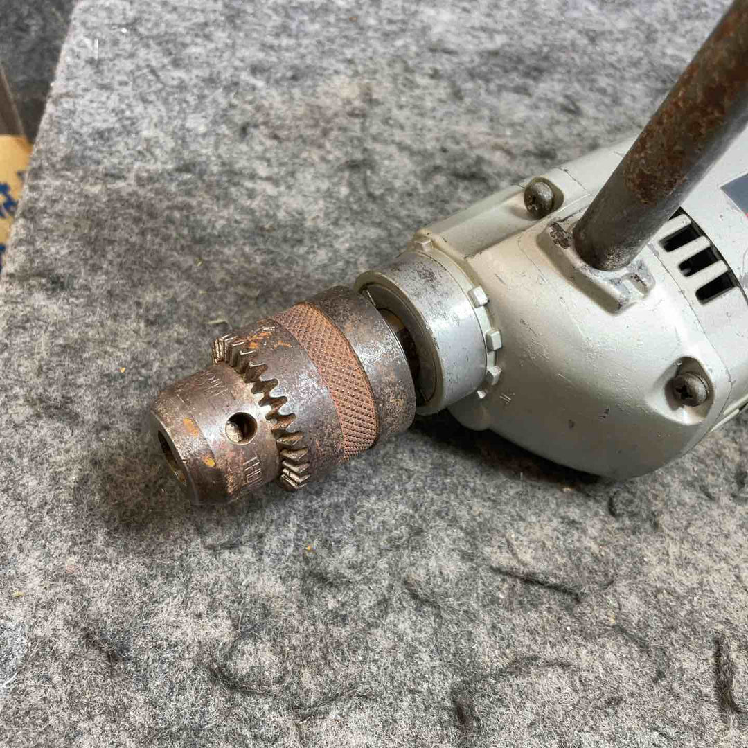 マキタ(makita) 電気ドリル 6304R【桶川店】