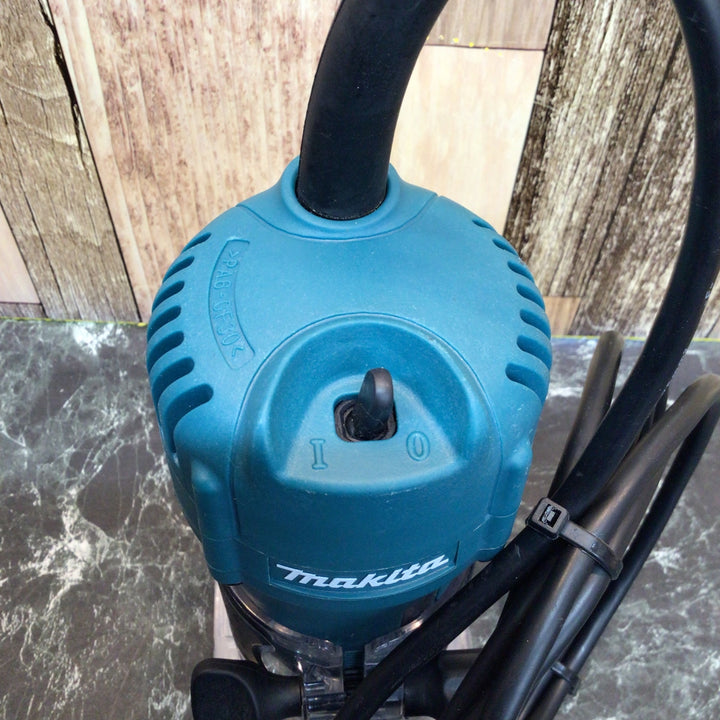 ☆マキタ(makita) 6mmトリマ 3709【八潮店】