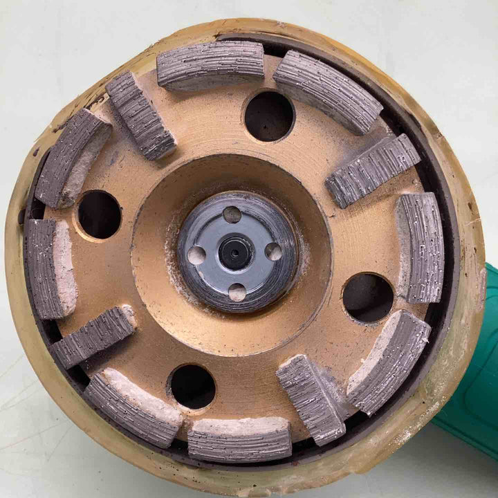 ◇マキタ(makita) 100mmディスクグラインダ  M965【越谷店】