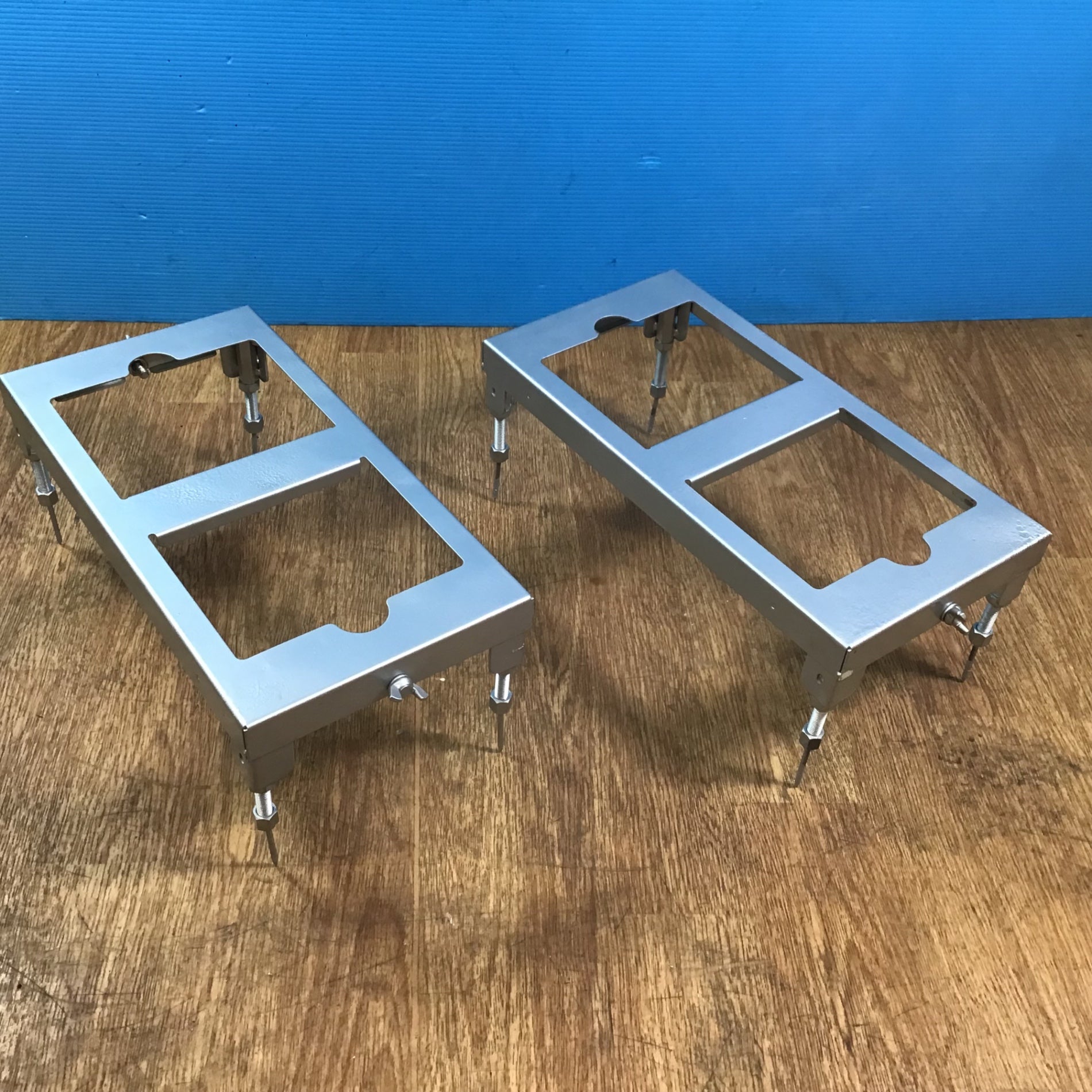 中古】エアコン室外機架台 エアコン架台 室外機用 壁掛け【 高級