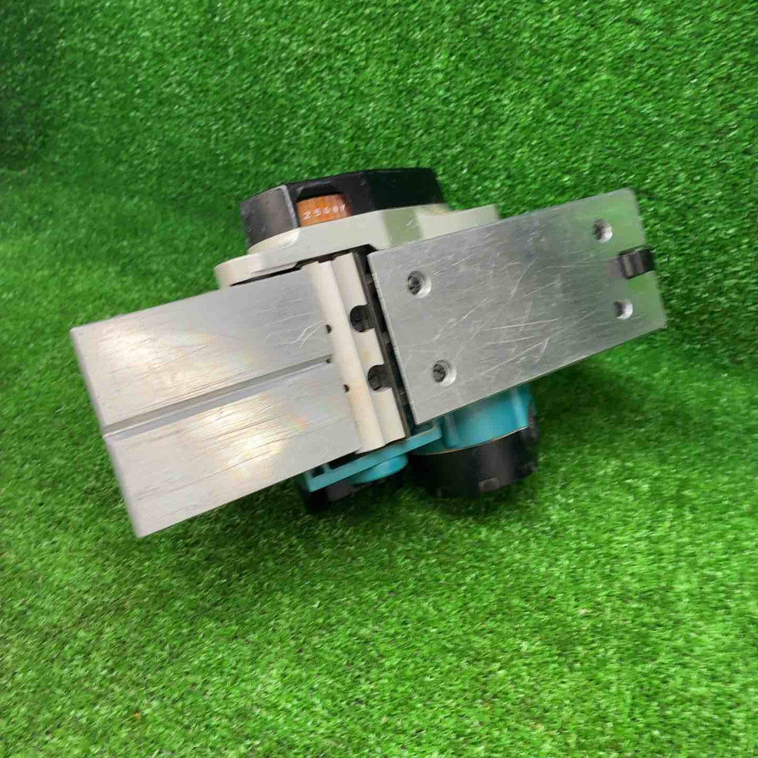 マキタ(makita) コードレスカンナ KP180DZ【藤沢店】