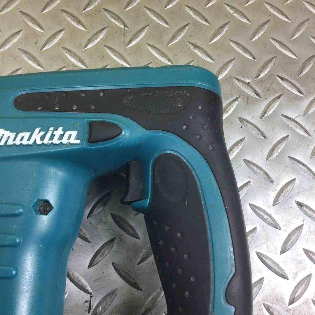 マキタ(makita) コードレスタッカ ST420DZK【川崎店】