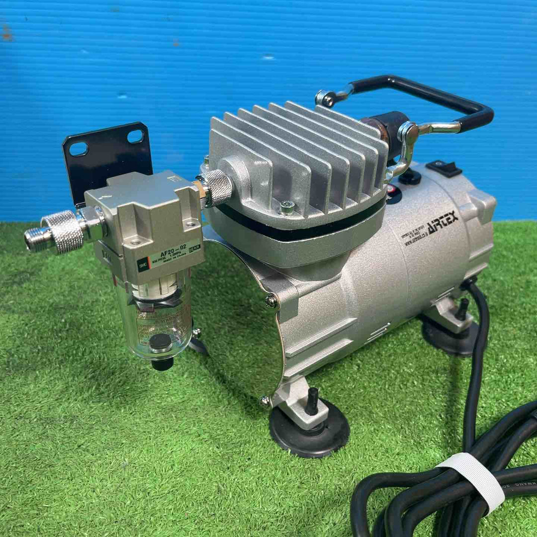 【美品】エアテックス コンプレッサー APC-001 エアブラシ・レギュレーターなど付属品おまけ付【岩槻店】