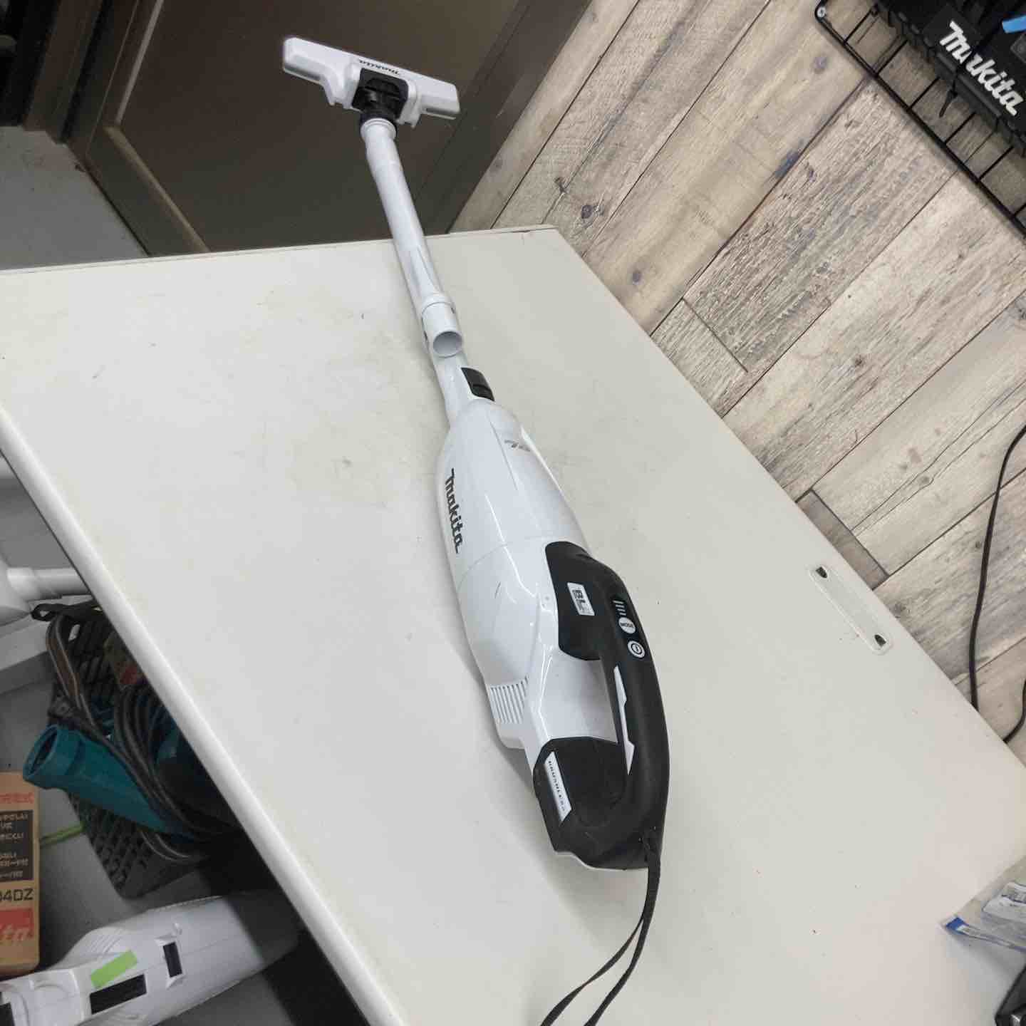 ボッシュ GAS10 集じん機 コード式【市川行徳店】【店頭取引限定】【中古】管理番号：ITEHJNN7Z7DC Bosch Professional 集じん機 GAS10 乾湿両用