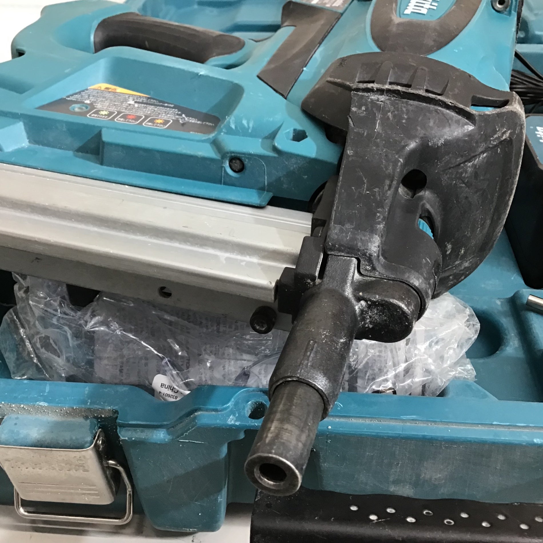 中古品】☆マキタ(makita) コードレスコンクリート用ガスピン打ち機