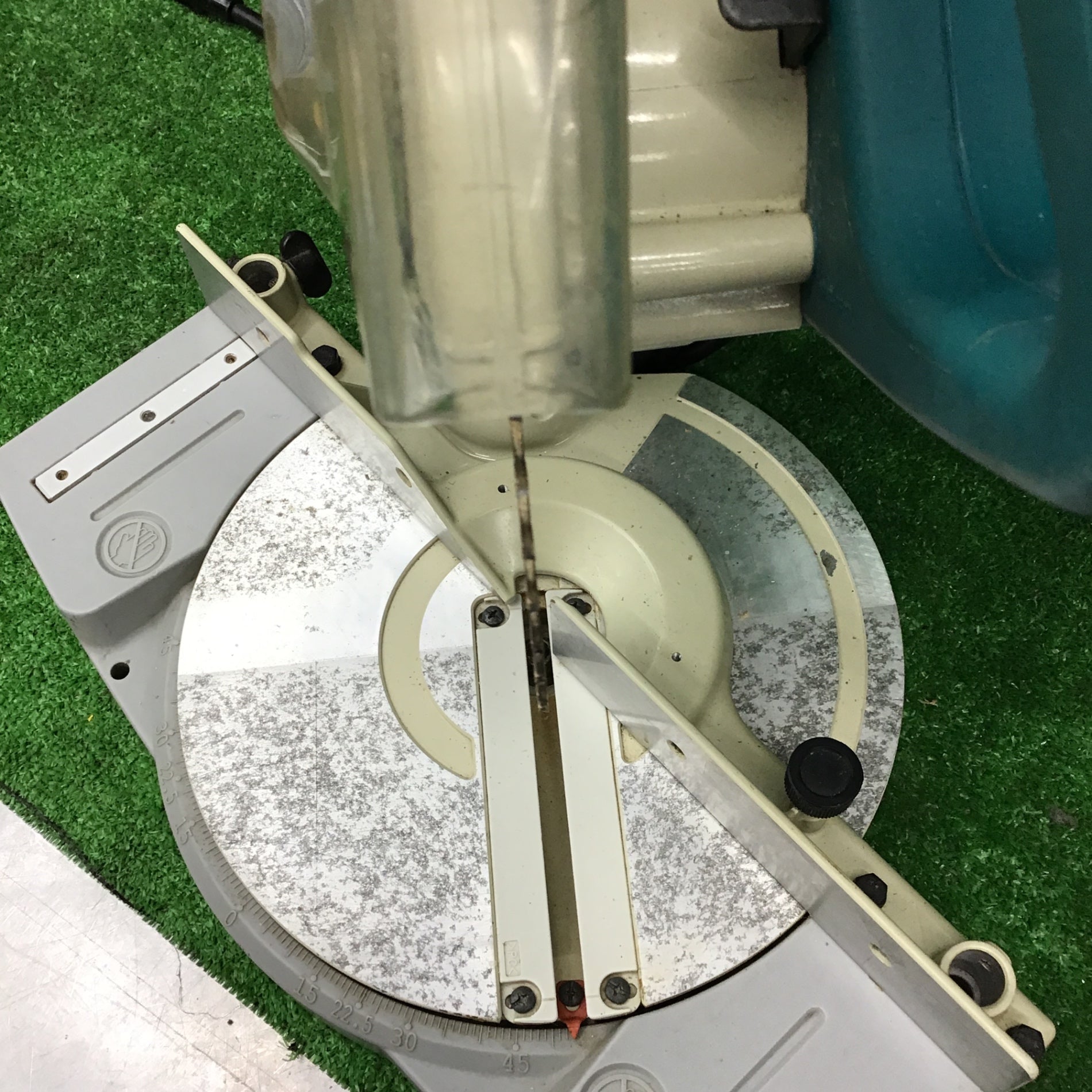 ☆マキタ(makita) 216mm卓上マルノコ LS0840F【桶川店】 – アクト